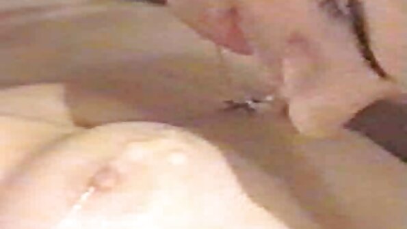 Ruchanie zdzirowatej Shay Fox swoim wielkim filmiki porno z mamuskami grubym kutasem